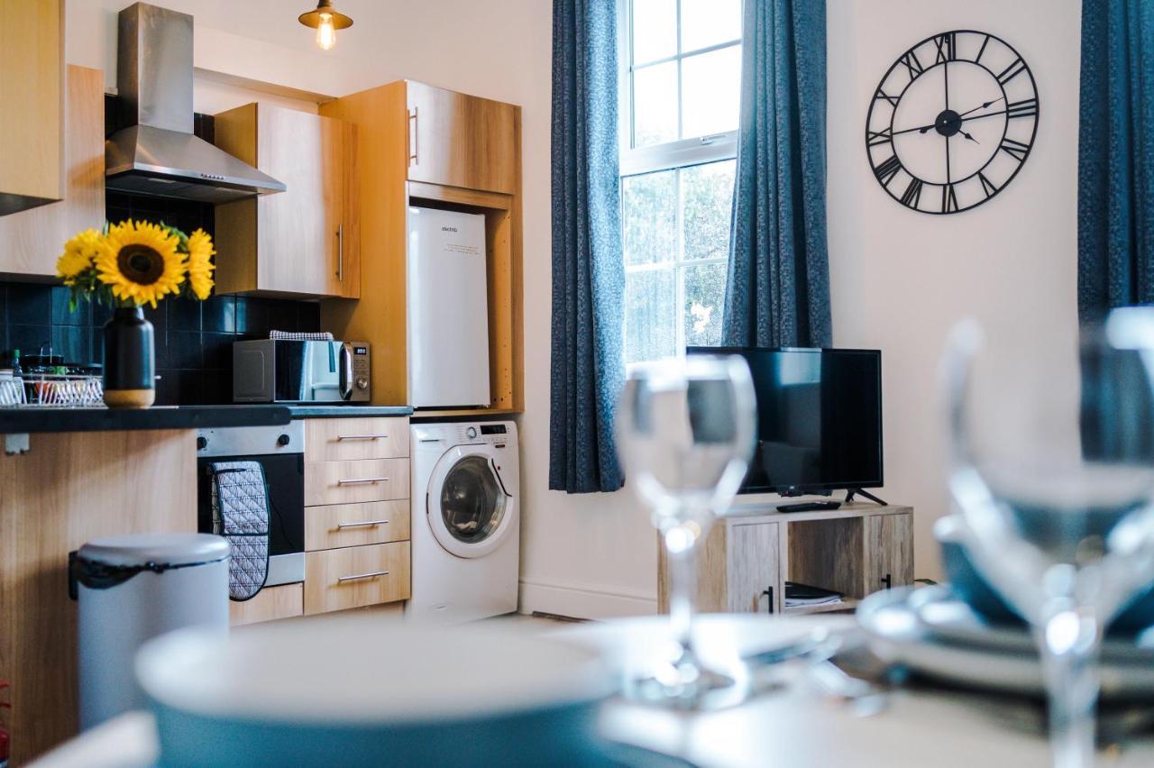 Bright 1-Bed Apartment In Chester By 53 Degrees Property, Ideal For Professionals & Couples, Great Location - Sleeps 4 Eksteriør bilde