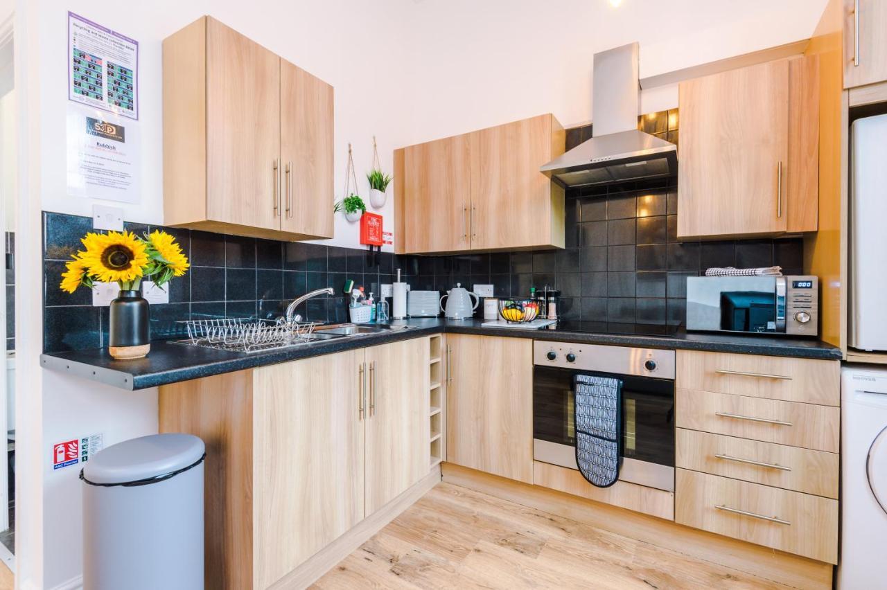 Bright 1-Bed Apartment In Chester By 53 Degrees Property, Ideal For Professionals & Couples, Great Location - Sleeps 4 Eksteriør bilde